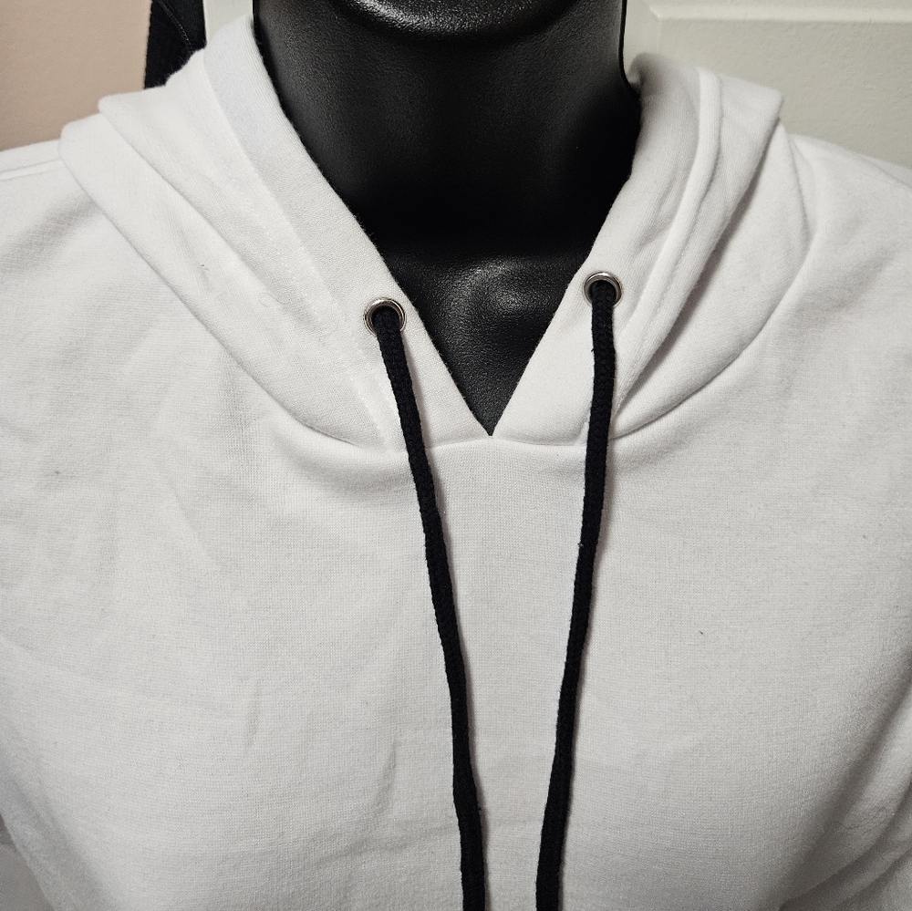 GUESS HOODED SWEATSHIRT - Picture 4 of 10